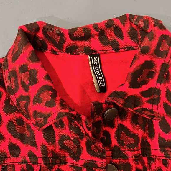 Red leopard cropped jacket size s small red & black denim cheetah print crop - Picture 3 of 5